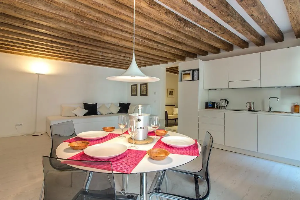 Ve.N.I.Ce. Cera Casa Del Giglio Apartment Venice