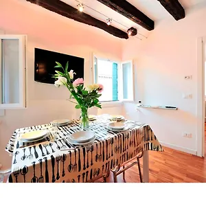 Apartment Vivaldi - Biennale By Wonderful Italy, Venedig