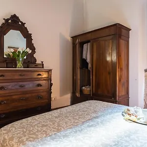 https://secret-coronari.it-romehotels.com